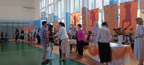 uroczyste zakończenie roku szkolnego 2024-2025 klas ósmych - zdjęcie 21