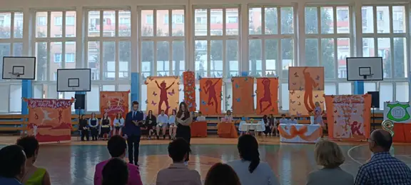 uroczyste zakończenie roku szkolnego 2024-2025 klas ósmych - zdjęcie 34