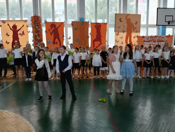 uroczyste zakończenie roku szkolnego 2024-2025 dla klas I-IV - zdjęcie 6