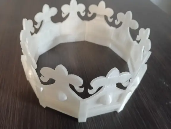 wydrukoway model 3D korony