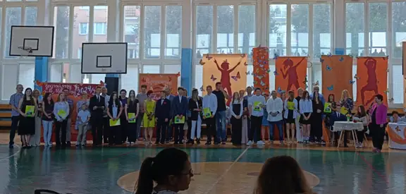 uroczyste zakończenie roku szkolnego 2024-2025 klas ósmych - zdjęcie 32