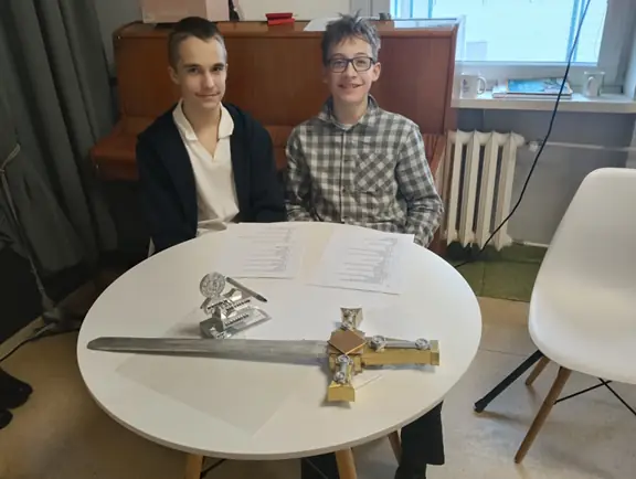 czlonkowie-jury-uczniowie-klasy-7c-jpg