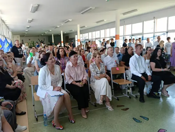 zakonczenie-roku-szkolnego-2025-2026-klas-osmych-zdjecie-42-jpg