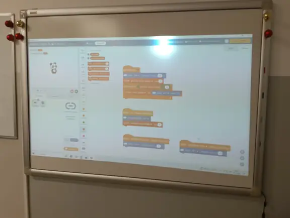 aplikacja-sterujaca-silnikiem-elektrycznym-w-mblock-jpg