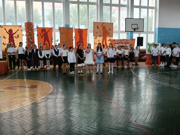 uroczyste zakończenie roku szkolnego 2024-2025 dla klas I-IV - zdjęcie 3