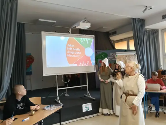 Szkolny Konkurs Historyczny dla kl. V-VI - zdjęcie 19