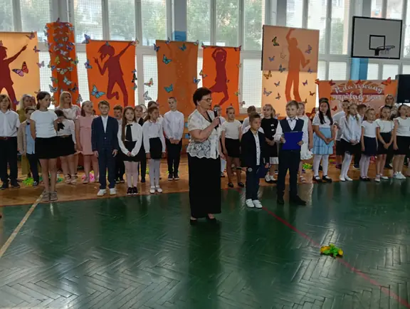 uroczyste zakończenie roku szkolnego 2024-2025 dla klas I-IV - zdjęcie 10