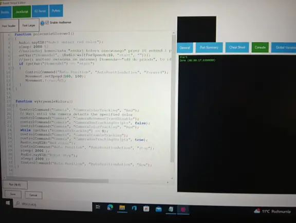kod programu w JavaScript realizujący chodzenie robota z jednoczesnym wykrywaniem koloru czerwonego