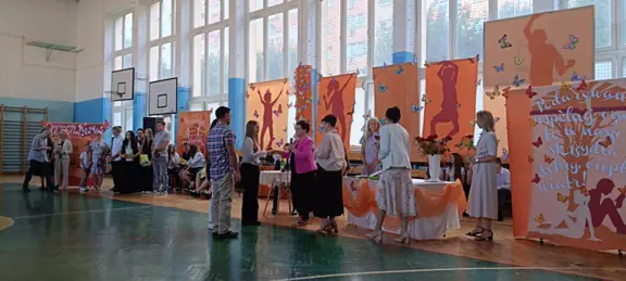 uroczyste zakończenie roku szkolnego 2024-2025 klas ósmych - zdjęcie 18