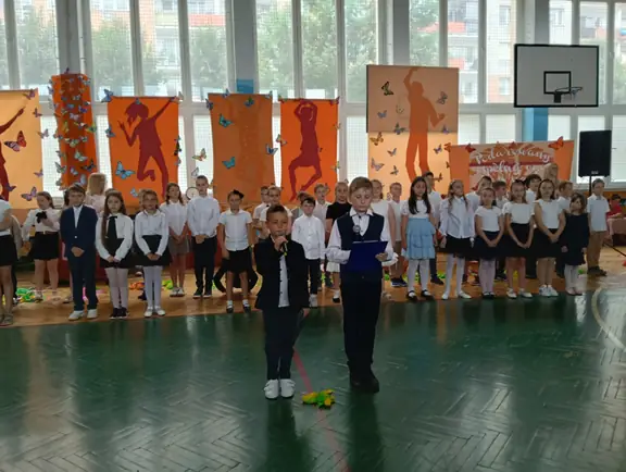 uroczyste zakończenie roku szkolnego 2024-2025 dla klas I-IV - zdjęcie 9