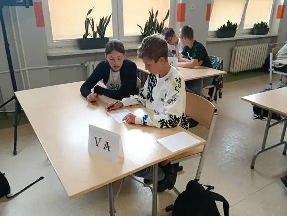 Szkolny Konkurs Historyczny dla kl. V-VI - zdjęcie 13