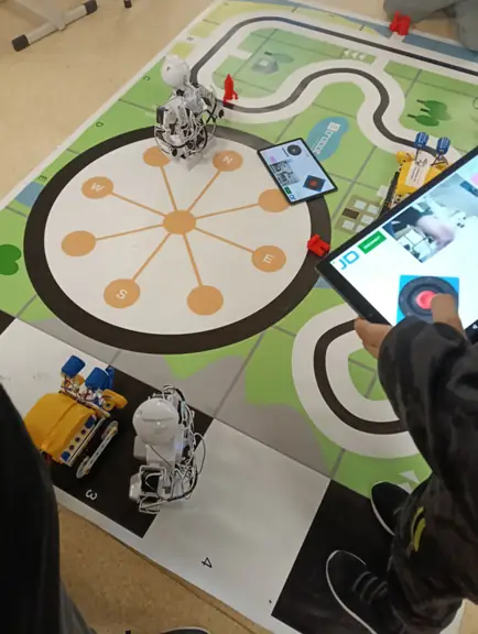 Dni Otwarte Szkoły - sterowanie robotami
