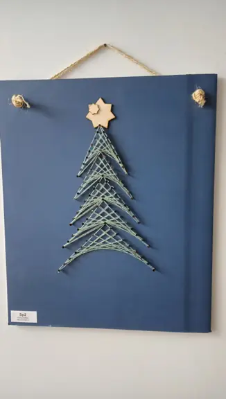 Choinki wykonane w pracowni stolarskiej