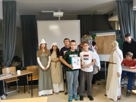 Szkolny Konkurs Historyczny dla kl. V-VI - zdjęcie 44