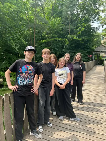 Zdjęcie grupy uczniów