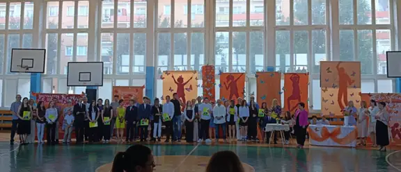 uroczyste zakończenie roku szkolnego 2024-2025 klas ósmych - zdjęcie 33