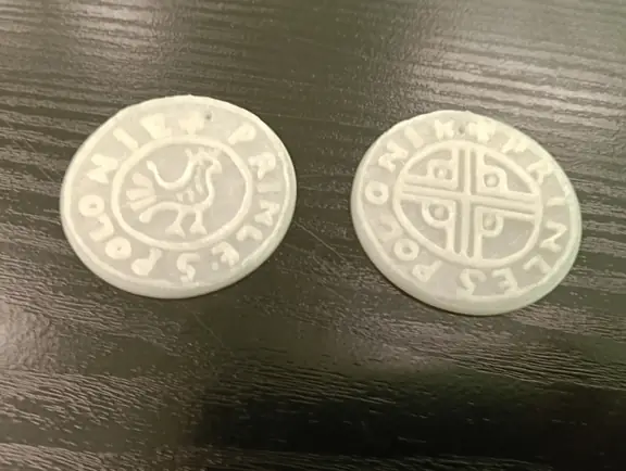 wydrukowane mdele 3D denara - dwie strony