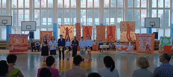 uroczyste zakończenie roku szkolnego 2024-2025 klas ósmych - zdjęcie 36