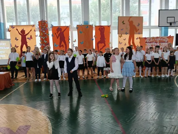 uroczyste zakończenie roku szkolnego 2024-2025 dla klas I-IV - zdjęcie 5