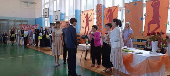 uroczyste zakończenie roku szkolnego 2024-2025 klas ósmych - zdjęcie 23