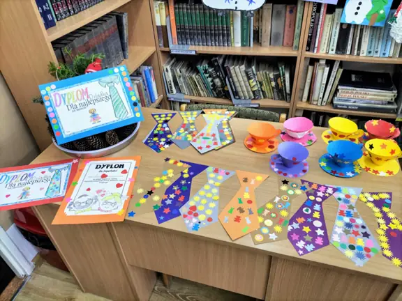 Upominki dla dziadków wykonane przez uczniów kl. Ib.