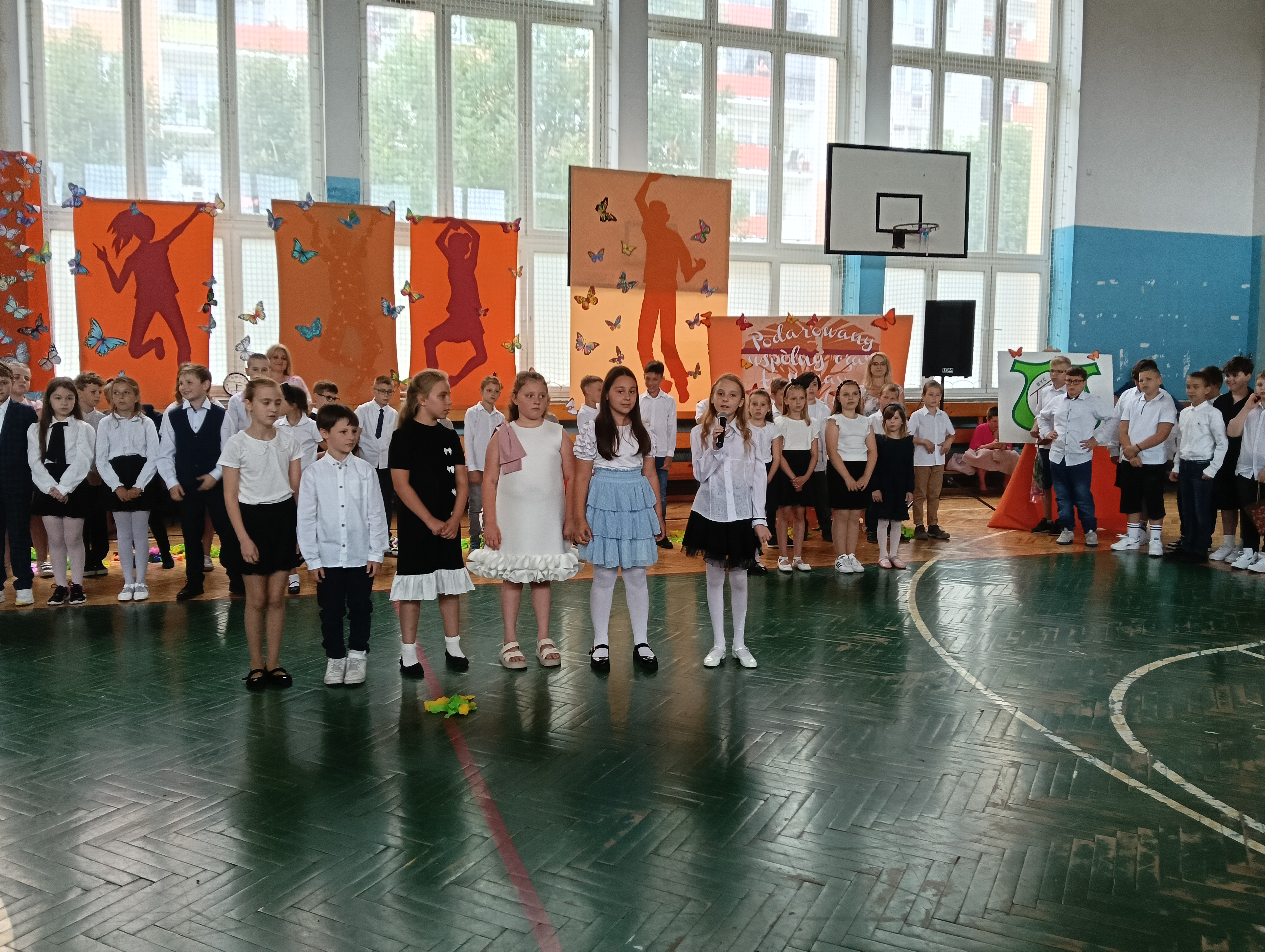 uroczyste zakończenie roku szkolnego 2024-2025 dla klas I-IV - zdjęcie 2