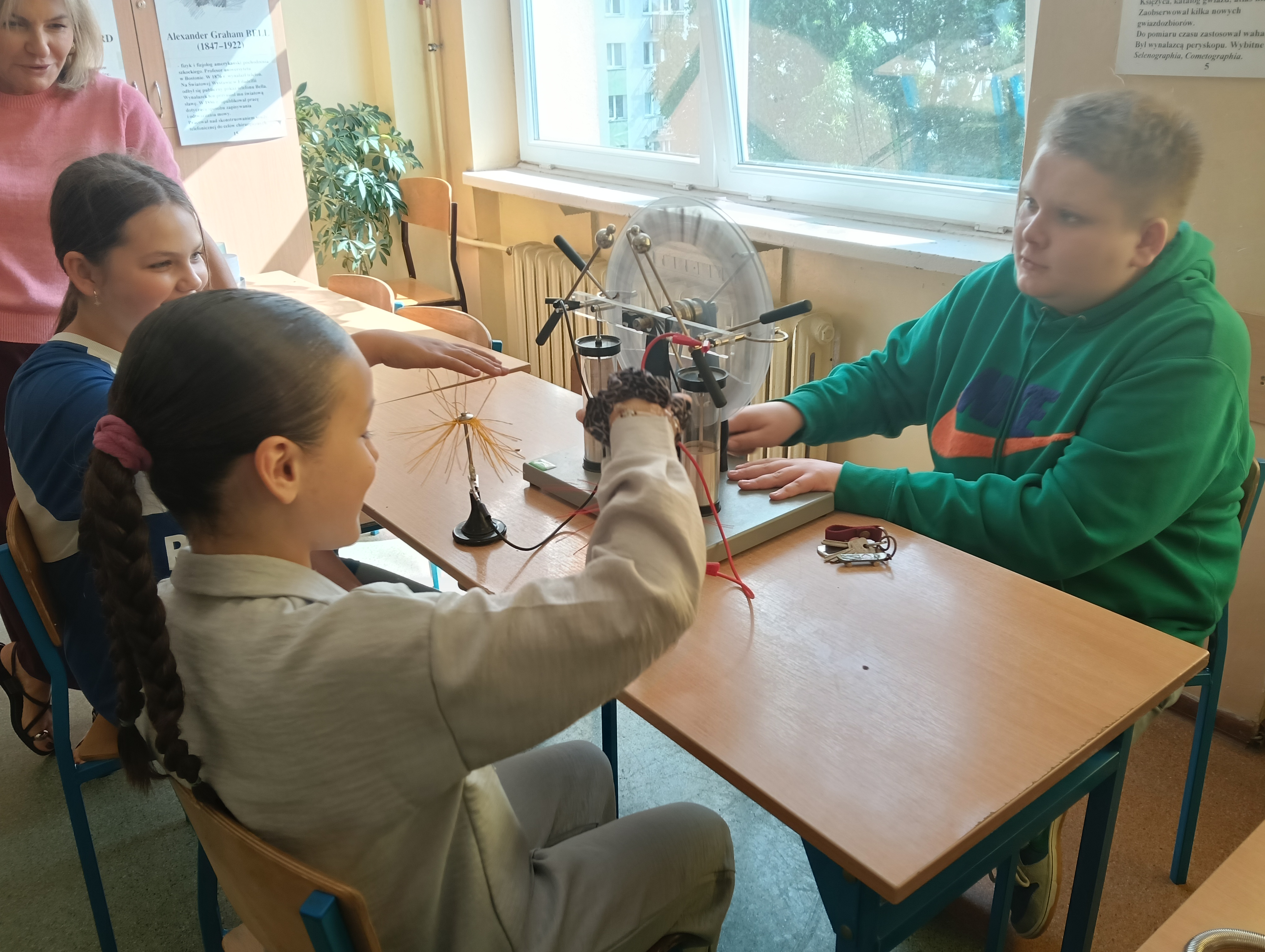 Naukowa Szuflandia - doświadczenia fizyczne