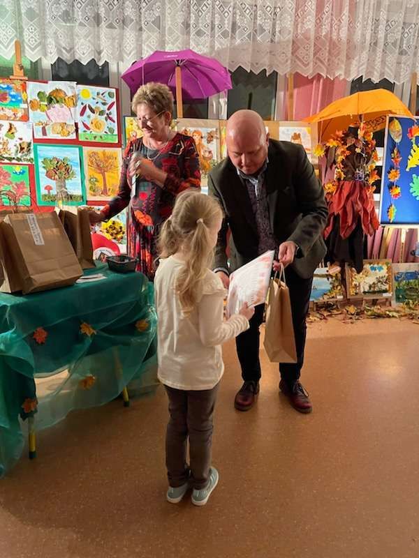 Wręczenie dyplomu dla Kaliny Hrycyny w 