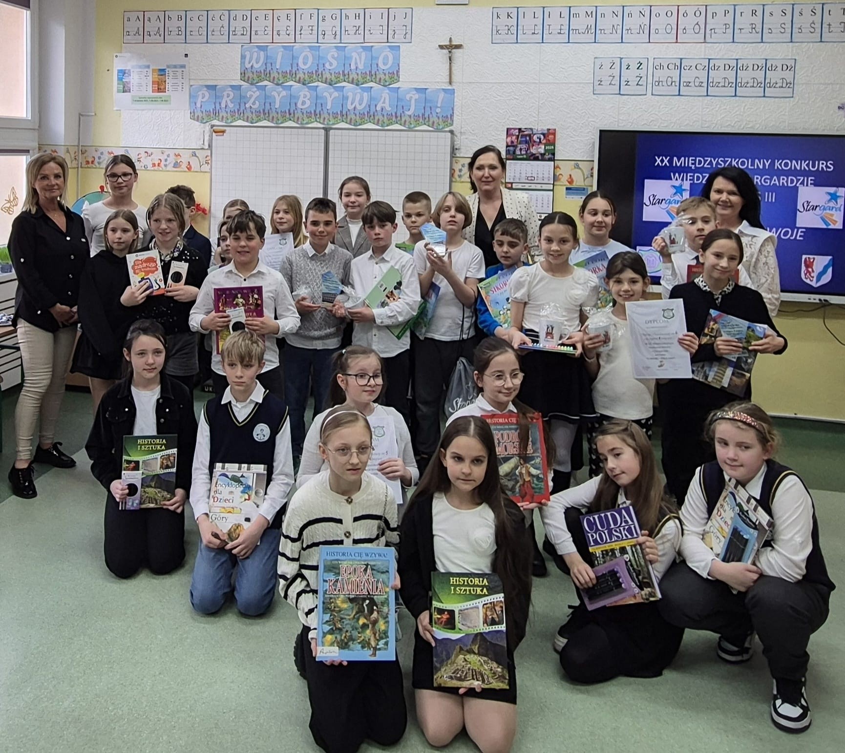 Grupowe zdjęcie uczestników konkursu